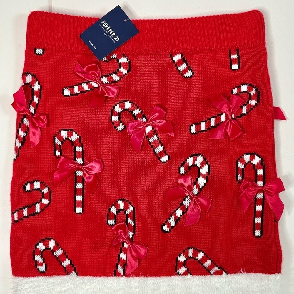 Christmas Red Knit Candy Cane Mini Skirt M Red Knit Red Bows Size Medium NWT - Picture 15 of 15